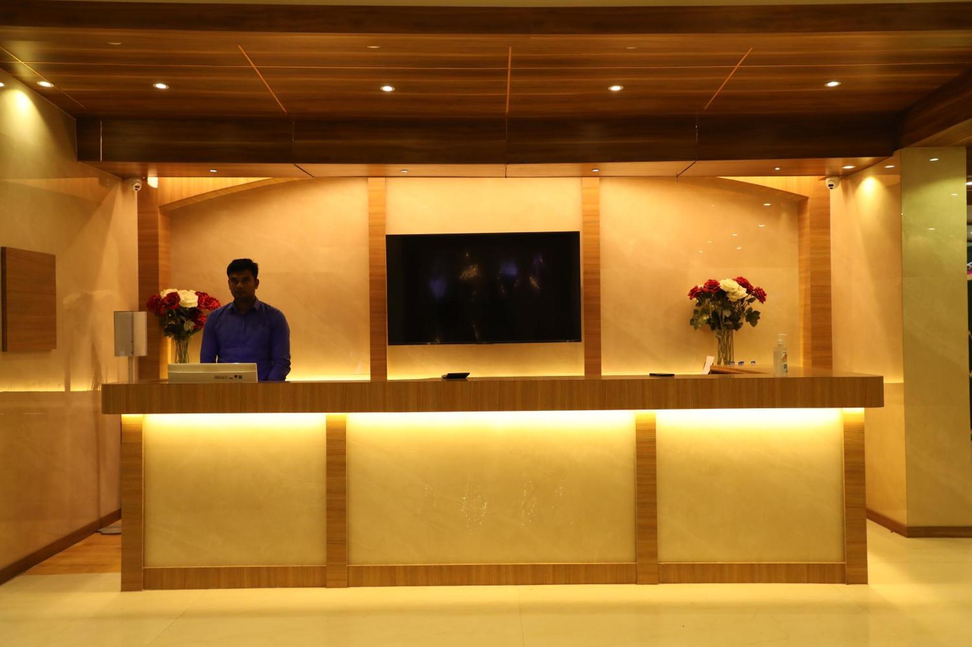 B8 Hotel Ченнаї Екстер'єр фото