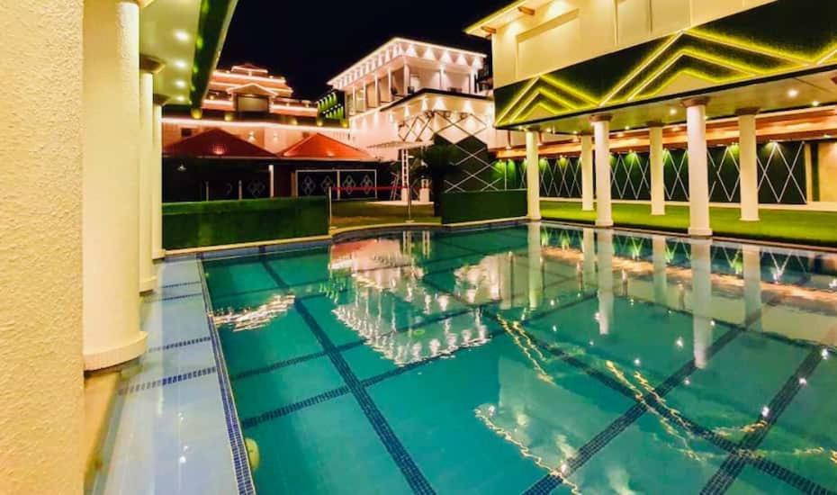 B8 Hotel Ченнаї Екстер'єр фото