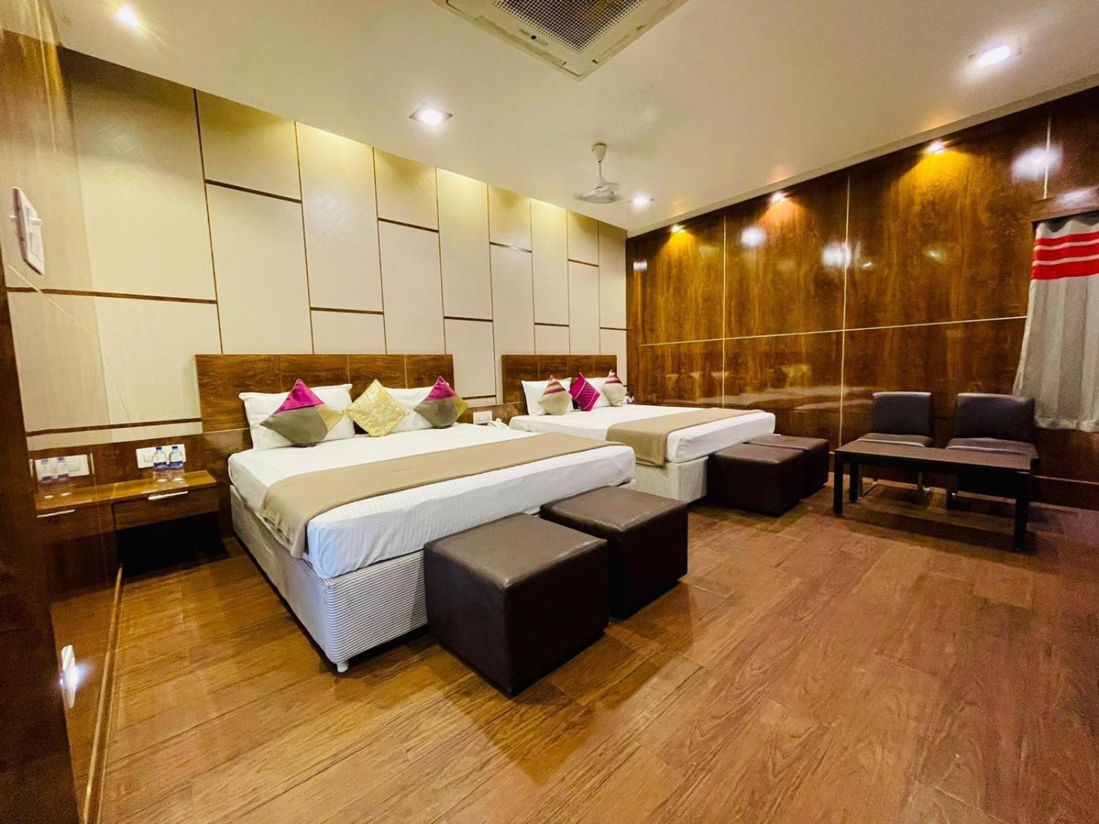 B8 Hotel Ченнаї Екстер'єр фото