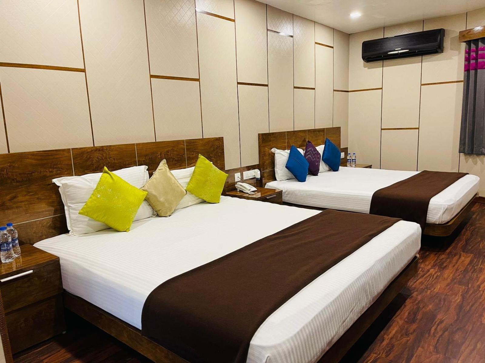 B8 Hotel Ченнаї Екстер'єр фото